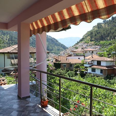 Guest House Bumbli Berat Luaran gambar