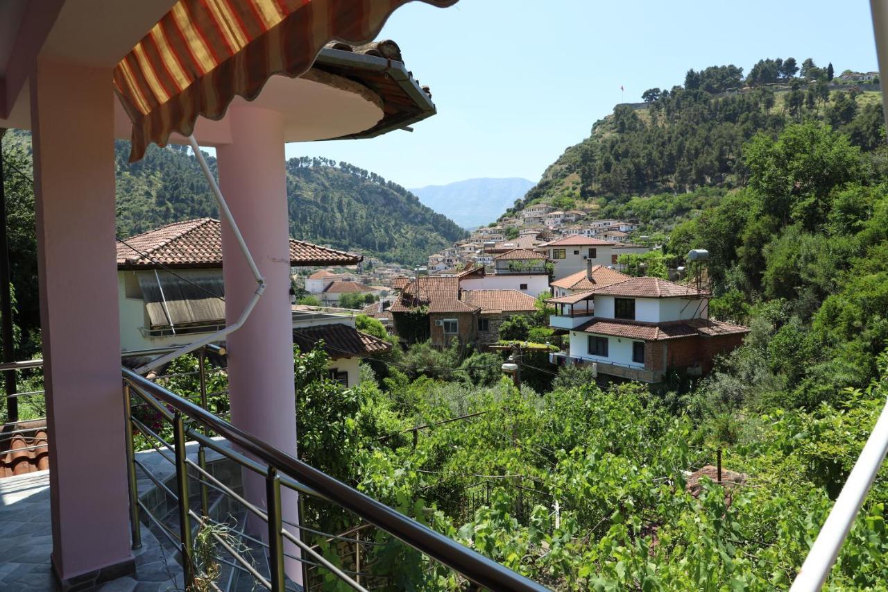 Guest House Bumbli Berat Luaran gambar